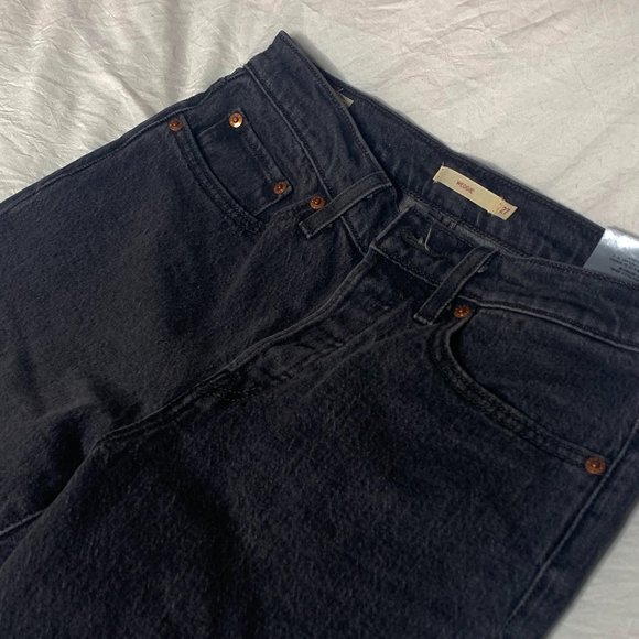 SOLD - Levi's Wedgie Jeans in Gray - Picture 2 of 3